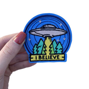 Blue ‘I believe’ UFO iron-on patch 1